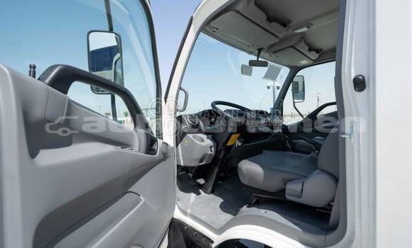 Buy New Hino 300 Series White Truck in Asgabat in Asgabat Buy New Hino 300 Series White Truck in Asgabat in Asgabat