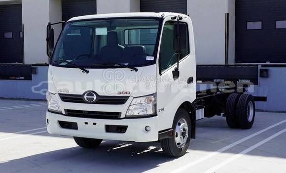 Buy New Hino 300 Series White Truck in Asgabat in Asgabat Buy New Hino 300 Series White Truck in Asgabat in Asgabat