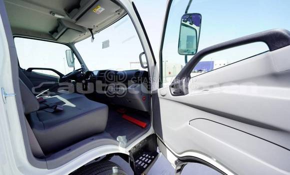 Buy New Hino 300 Series White Truck in Asgabat in Asgabat Buy New Hino 300 Series White Truck in Asgabat in Asgabat