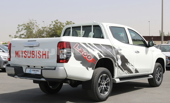 Buy Import Mitsubishi L200 White Car in Import - Dubai in Ahal Buy Import Mitsubishi L200 White Car in Import - Dubai in Ahal