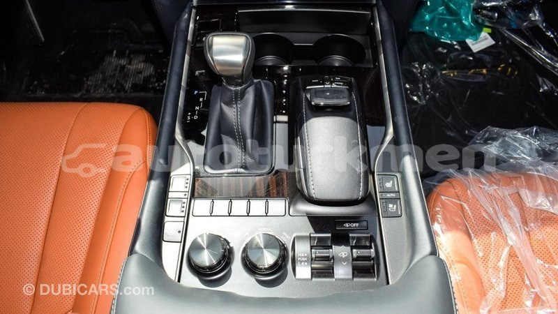 Big with watermark 90358654 09ae 4803 b9a7 9d9eb1dbcd13