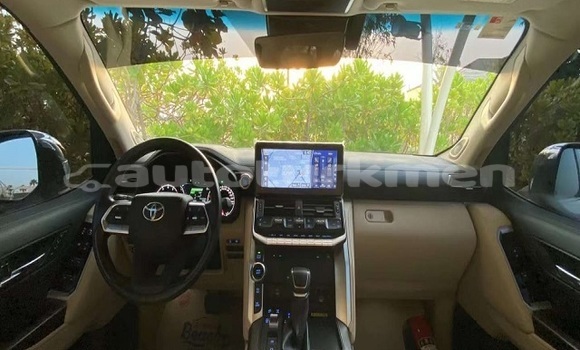 Buy Used Toyota Land Cruiser White Car in Gazanjyk in Balkan Buy Used Toyota Land Cruiser White Car in Gazanjyk in Balkan