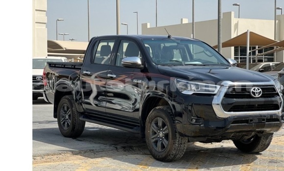 Buy Used Toyota Hilux White Car in Asgabat in Asgabat Buy Used Toyota Hilux White Car in Asgabat in Asgabat