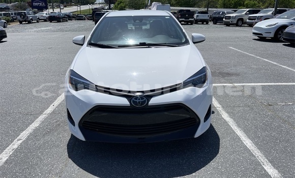 Buy Used Toyota Corolla White Car in Balkanabat in Balkan Buy Used Toyota Corolla White Car in Balkanabat in Balkan