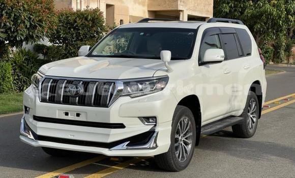 Buy Used Toyota Land Cruiser Prado White Car in Asgabat in Asgabat