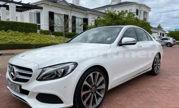 Buy Used Mercedes-Benz C250 coupe White Car in Eloten in Mari Buy Used Mercedes-Benz C250 coupe White Car in Eloten in Mari