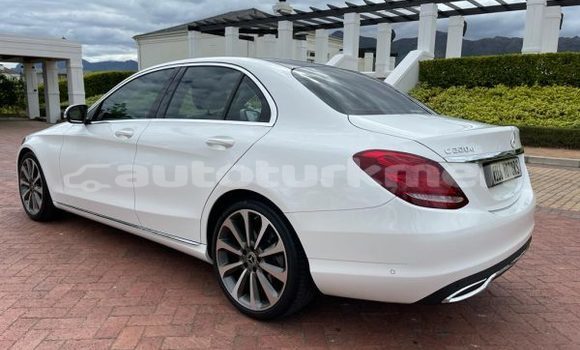 Buy Used Mercedes-Benz C250 coupe White Car in Eloten in Mari Buy Used Mercedes-Benz C250 coupe White Car in Eloten in Mari
