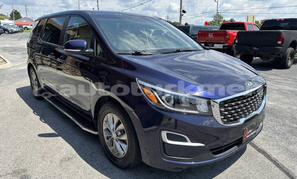 Buy Used Kia Sedona Blue Car in Asgabat in Asgabat Buy Used Kia Sedona Blue Car in Asgabat in Asgabat