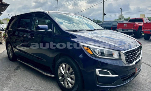 Buy Used Kia Sedona Blue Car in Asgabat in Asgabat Buy Used Kia Sedona Blue Car in Asgabat in Asgabat