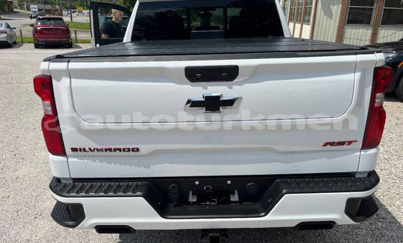 Buy Used Chevrolet Silverado White Car in Asgabat in Asgabat Buy Used Chevrolet Silverado White Car in Asgabat in Asgabat