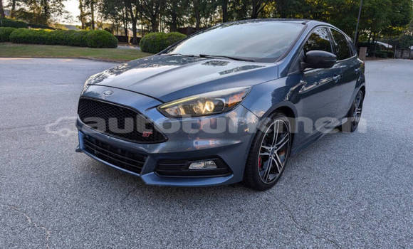 Buy Used Ford Focus Blue Car in Asgabat in Asgabat Buy Used Ford Focus Blue Car in Asgabat in Asgabat