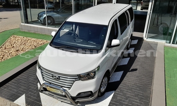Buy Used Hyundai H1 White Car in Asgabat in Asgabat Buy Used Hyundai H1 White Car in Asgabat in Asgabat