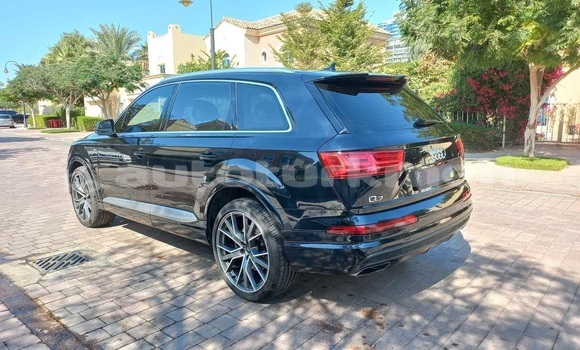 Buy Used Audi Q7 Blue Car in Asgabat in Asgabat Buy Used Audi Q7 Blue Car in Asgabat in Asgabat