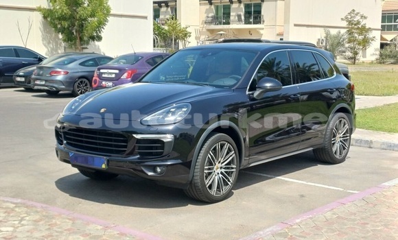 Buy Used Porsche Cayenne Black Car in Asgabat in Asgabat