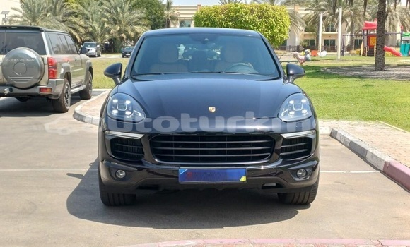 Buy Used Porsche Cayenne Black Car in Asgabat in Asgabat Buy Used Porsche Cayenne Black Car in Asgabat in Asgabat