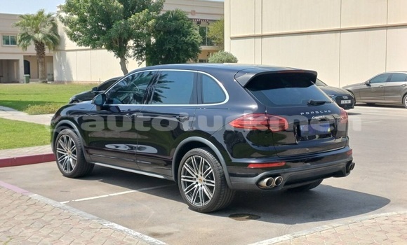 Buy Used Porsche Cayenne Black Car in Asgabat in Asgabat Buy Used Porsche Cayenne Black Car in Asgabat in Asgabat
