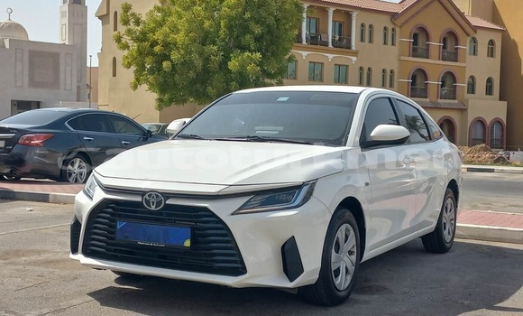 Buy Used Toyota Yaris White Car in Asgabat in Asgabat Buy Used Toyota Yaris White Car in Asgabat in Asgabat