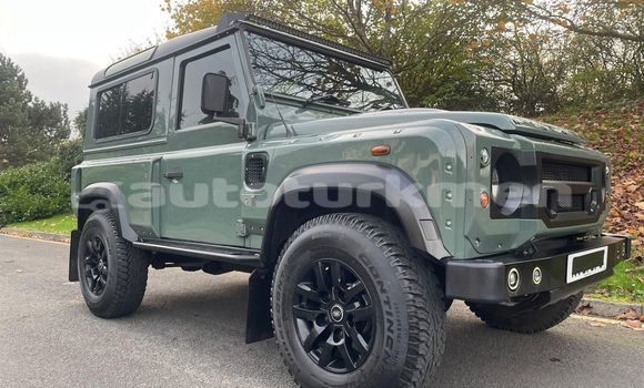 Buy Used Land Rover Defender Green Car in Asgabat in Asgabat Buy Used Land Rover Defender Green Car in Asgabat in Asgabat