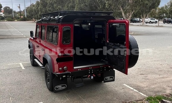 Buy Used Land Rover Defender Red Car in Asgabat in Asgabat Buy Used Land Rover Defender Red Car in Asgabat in Asgabat