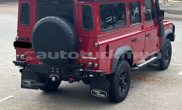 Buy Used Land Rover Defender Red Car in Asgabat in Asgabat Buy Used Land Rover Defender Red Car in Asgabat in Asgabat