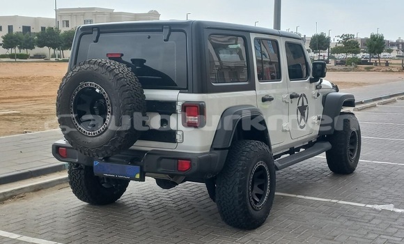 Buy Used Jeep Wrangler White Car in Asgabat in Asgabat Buy Used Jeep Wrangler White Car in Asgabat in Asgabat