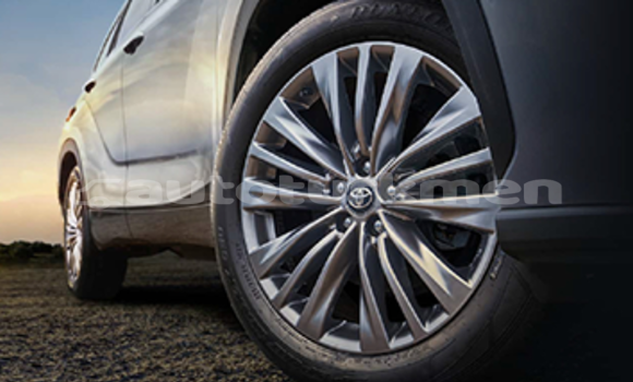 Buy New Toyota Highlander White Car in Turkmenabat in Lebap Buy New Toyota Highlander White Car in Turkmenabat in Lebap