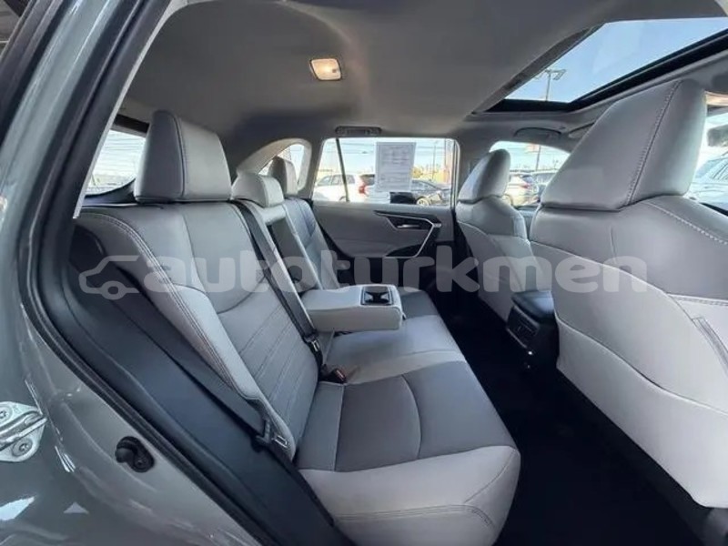 Big with watermark toyota rav4 ahal babadayhan 4162