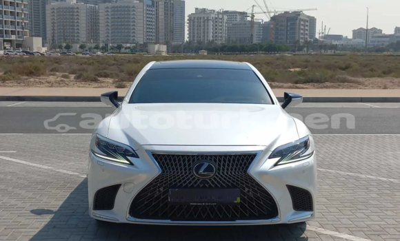 Buy Used Lexus LS White Car in Asgabat in Asgabat Buy Used Lexus LS White Car in Asgabat in Asgabat