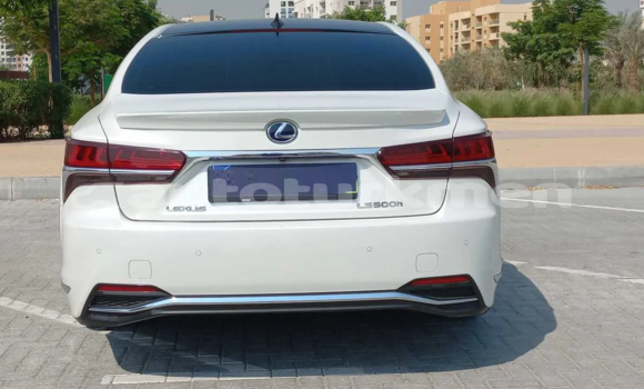 Buy Used Lexus LS White Car in Asgabat in Asgabat Buy Used Lexus LS White Car in Asgabat in Asgabat