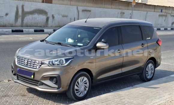Buy Used Suzuki Ertiga Brown Car in Asgabat in Asgabat