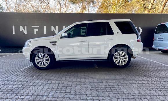 Buy Used Land Rover Freelander White Car in Asgabat in Asgabat Buy Used Land Rover Freelander White Car in Asgabat in Asgabat