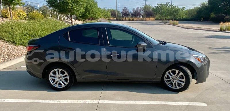 Big with watermark toyota yaris asgabat asgabat 4203