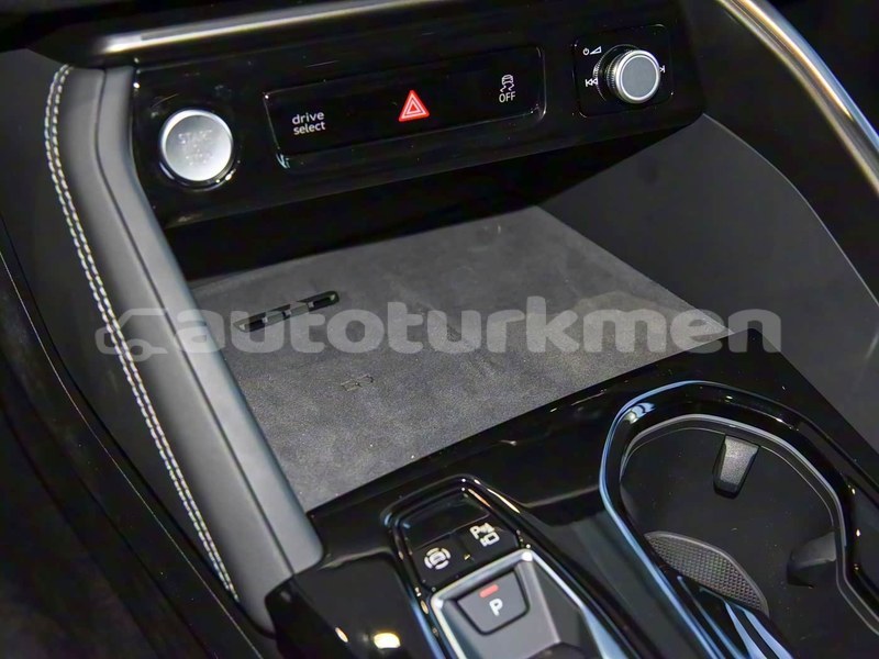 Big with watermark audi q5 mari eloten 4224