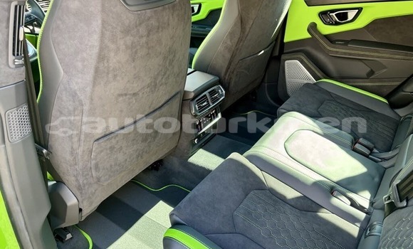 Buy Used Lamborghini Urus Green Car in Annau in Ahal Buy Used Lamborghini Urus Green Car in Annau in Ahal