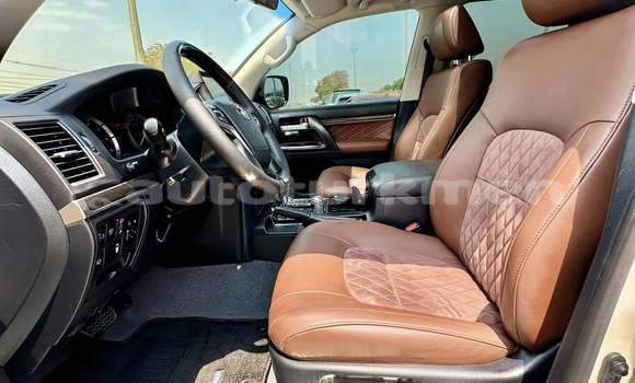 Buy Used Toyota Land Cruiser White Car in Gasanguli in Balkan Buy Used Toyota Land Cruiser White Car in Gasanguli in Balkan