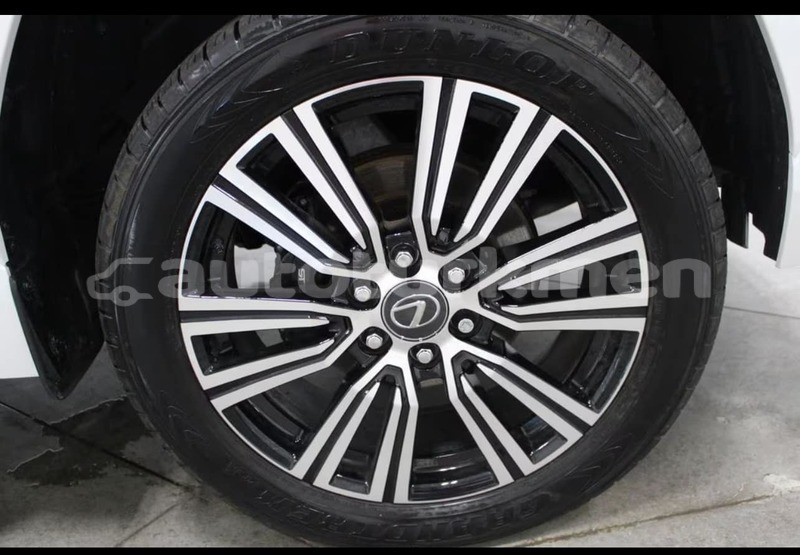 Big with watermark lexus lx mari eloten 4259