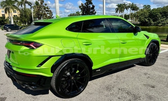 Buy Used Lamborghini Urus Green Car in Darganata in Lebap Buy Used Lamborghini Urus Green Car in Darganata in Lebap