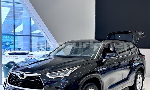 Buy New Toyota Highlander White Car in Asgabat in Asgabat Buy New Toyota Highlander White Car in Asgabat in Asgabat