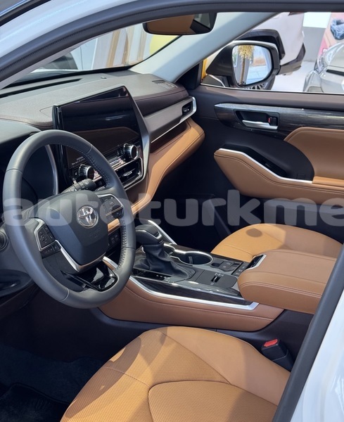 Big with watermark toyota highlander asgabat asgabat 4262