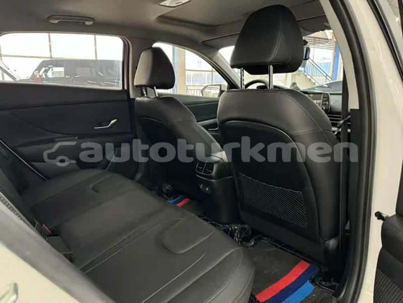 Big with watermark hyundai elantra ahal import dubai 4272