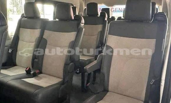 Buy Used Toyota Hiace White Car in Asgabat in Asgabat Buy Used Toyota Hiace White Car in Asgabat in Asgabat