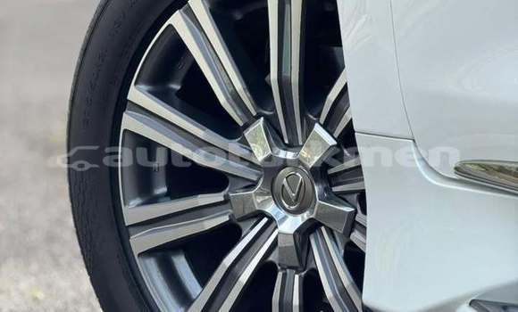 Buy Used Lexus LX 570 White Car in Turkmenabat in Lebap Buy Used Lexus LX 570 White Car in Turkmenabat in Lebap