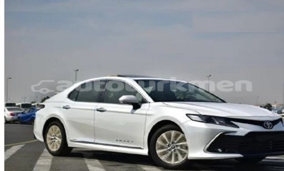 Buy Used Toyota Camry White Car in Asgabat in Asgabat Buy Used Toyota Camry White Car in Asgabat in Asgabat