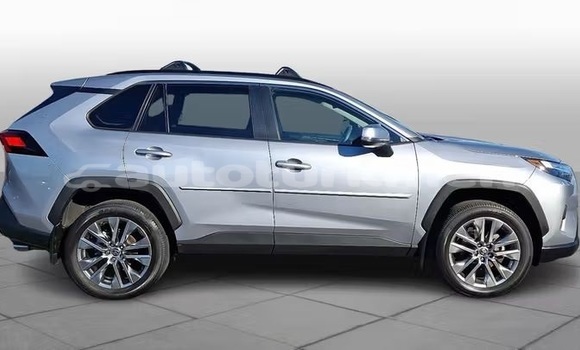 Buy Used Toyota RAV4 Silver Car in Asgabat in Asgabat Buy Used Toyota RAV4 Silver Car in Asgabat in Asgabat