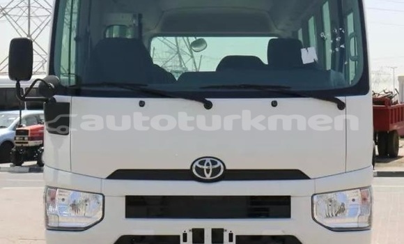 Buy Used Toyota Coaster White Car in Turkmenabat in Lebap