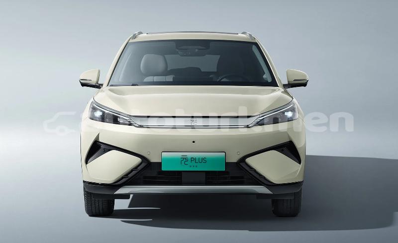 Big with watermark byd m6 balkan jebel 4365