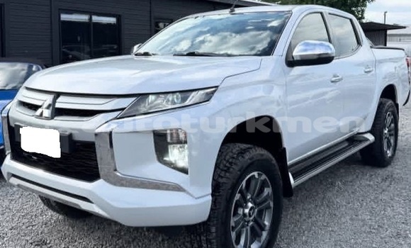 Buy Used Mitsubishi L200 White Car in Asgabat in Asgabat Buy Used Mitsubishi L200 White Car in Asgabat in Asgabat
