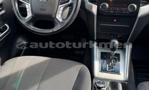 Buy Used Mitsubishi L200 White Car in Asgabat in Asgabat Buy Used Mitsubishi L200 White Car in Asgabat in Asgabat