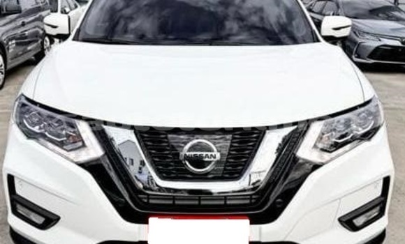 Buy Used Nissan X–Trail White Car in Asgabat in Asgabat Buy Used Nissan X–Trail White Car in Asgabat in Asgabat