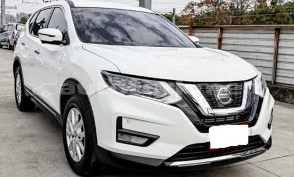 Buy Used Nissan X–Trail White Car in Asgabat in Asgabat Buy Used Nissan X–Trail White Car in Asgabat in Asgabat